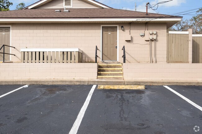 Building Photo - 2241 W Pensacola St Unit 86 Rental