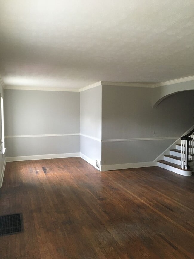 Photo - 1143 A&amp;B N Broad St. Unit 1143 N Broad, A (Main House)