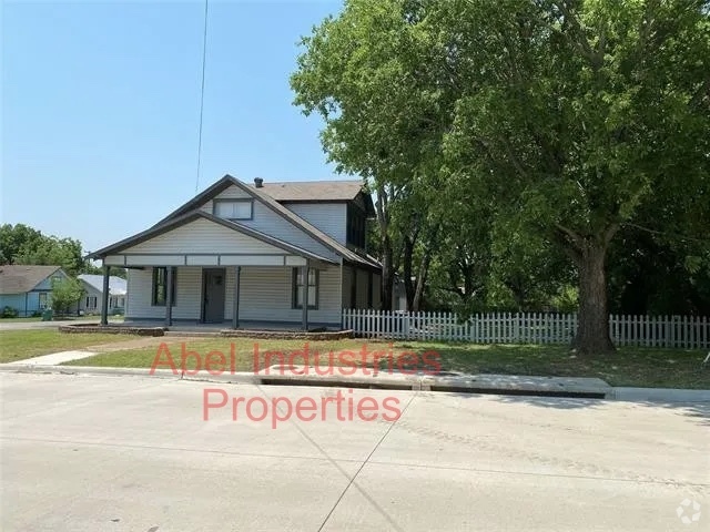 Building Photo - 1101 N Culberson St Rental