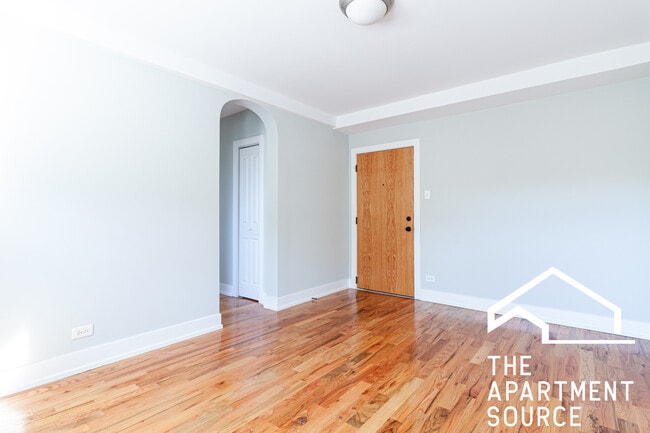 Photo - 556 W Arlington Pl