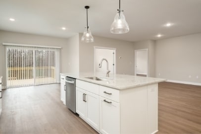 Photo - 5720 Willow Creek Ln