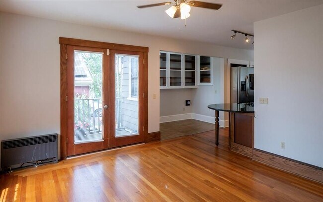 Photo - 446 Broadway, B