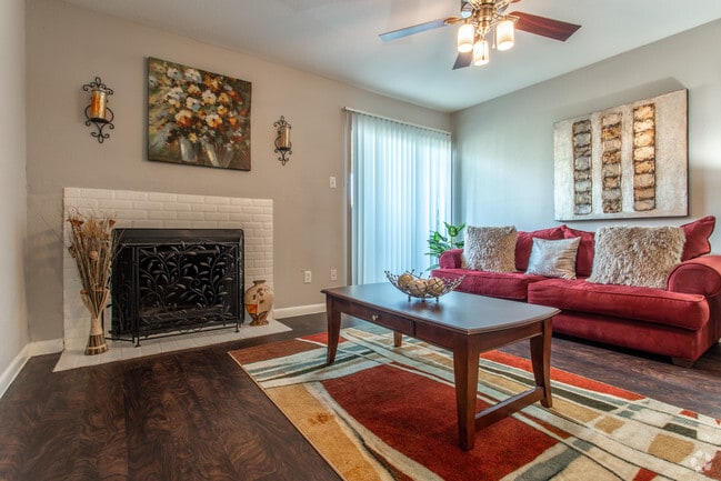1 Br, Living Room