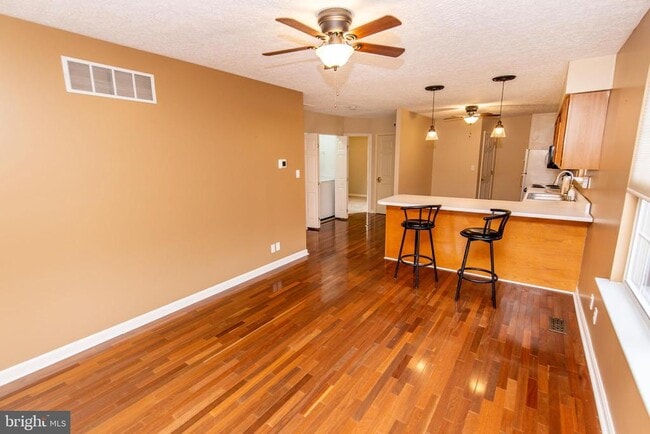 Photo - 2743 Rutland Rd