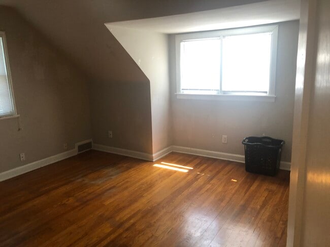 Fotografía del edificio - 1210 W Murdock St