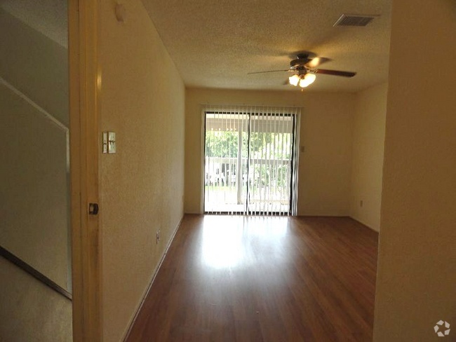 Building Photo - 9523 Pagewood Ln Rental