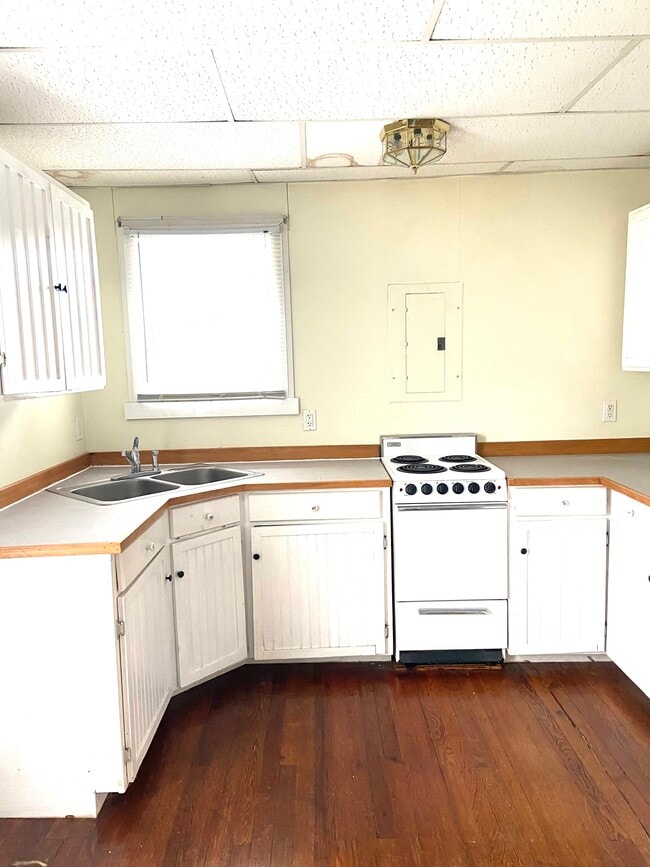 Photo - 76 N Main St Unit A2
