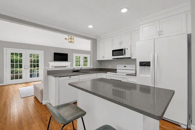 Photo - 155 Little Fresh Pond Rd