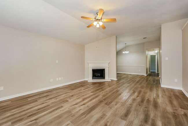 Photo - 1601 Prescott Dr