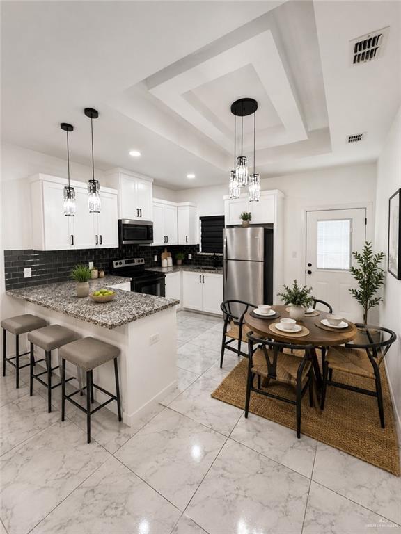8 W Woodson Dr Unit 4