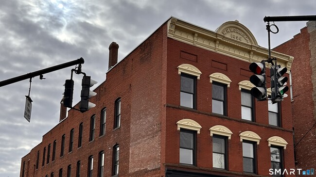 Building Photo - 63 Water St Unit 34