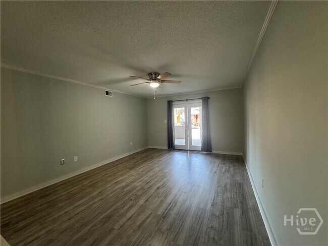 Photo - 2505 W Broad St Unit 212