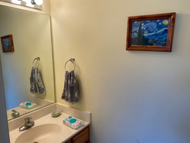 Photo - 2721 Hampton St