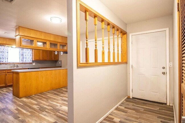 Photo - Great 3 bedroom 2 bathroom house!