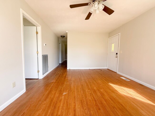 Photo - Spacious 3-Bedroom Home with Screened-In Porch and Ample Parking in Cookeville