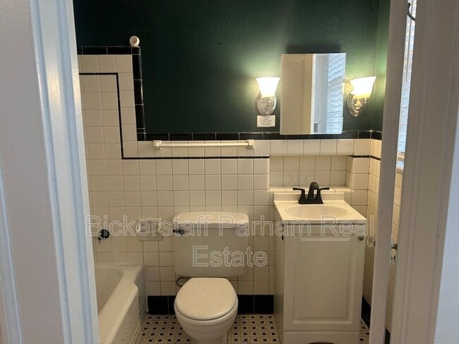 Photo - 925 Cooper Ave