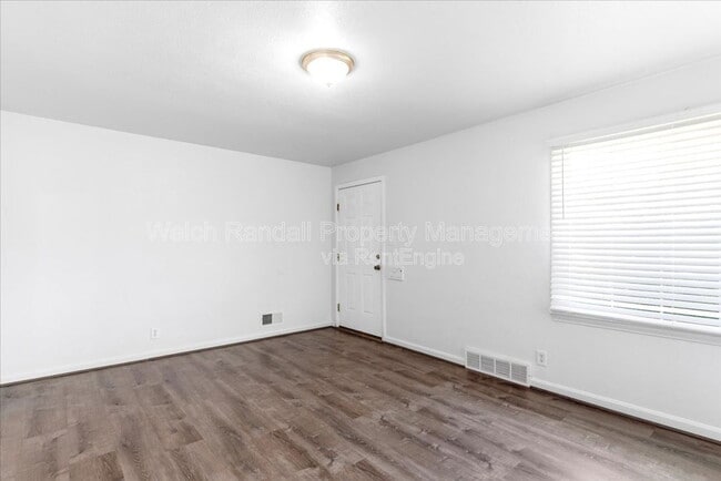 Photo - 2709 Gramercy Ave