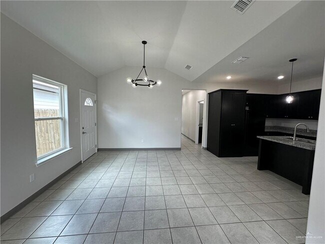 Photo - 10 Summit Rd Unit A