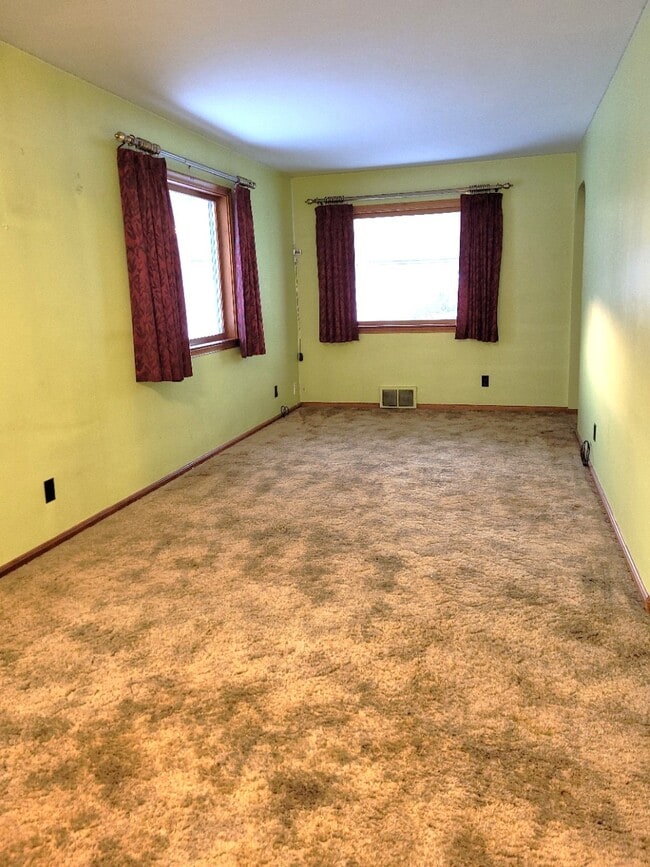 Photo - 515 N 8th Ave