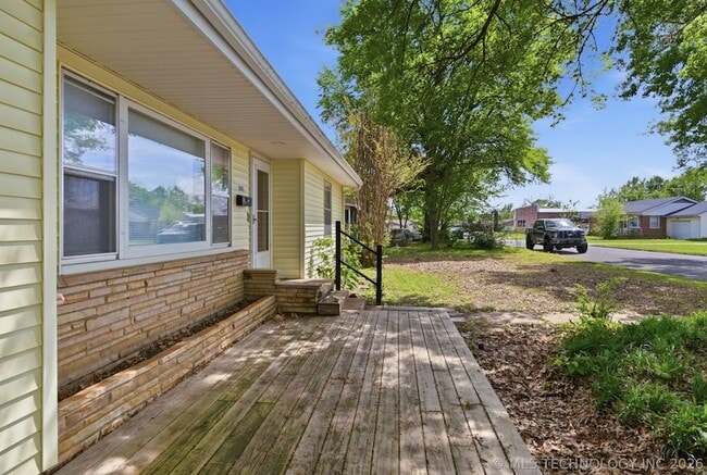 Photo - 805 S Cedar St