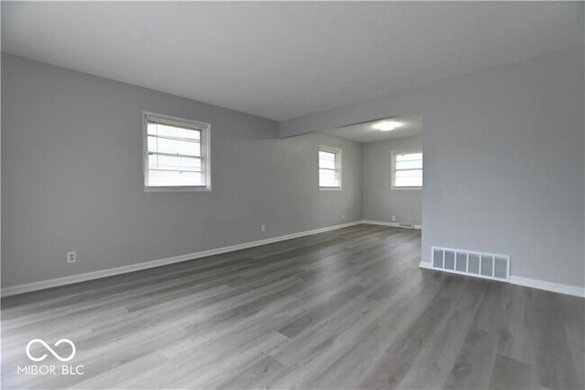 Photo - 5820 E 40th St