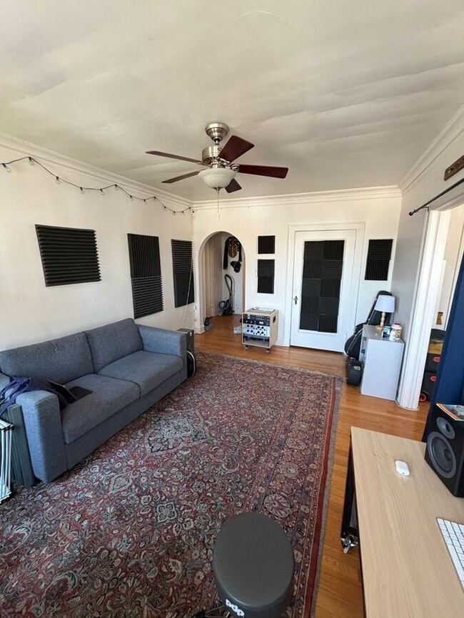 Photo - 1112 Curtiss St Unit B2