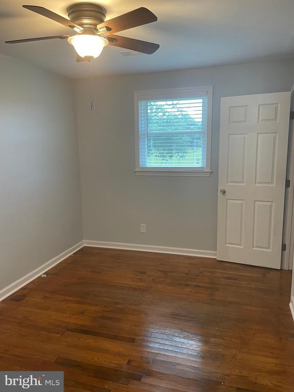 Photo - 7364 Botha Rd