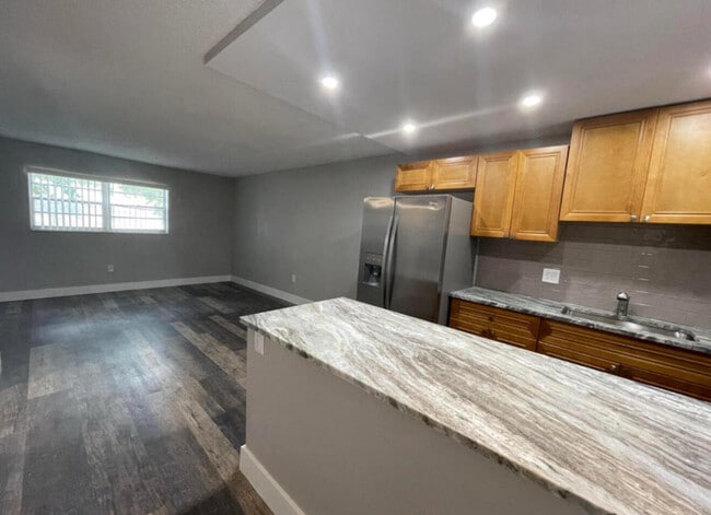 Photo - 650 SW 2nd Ave Unit 154