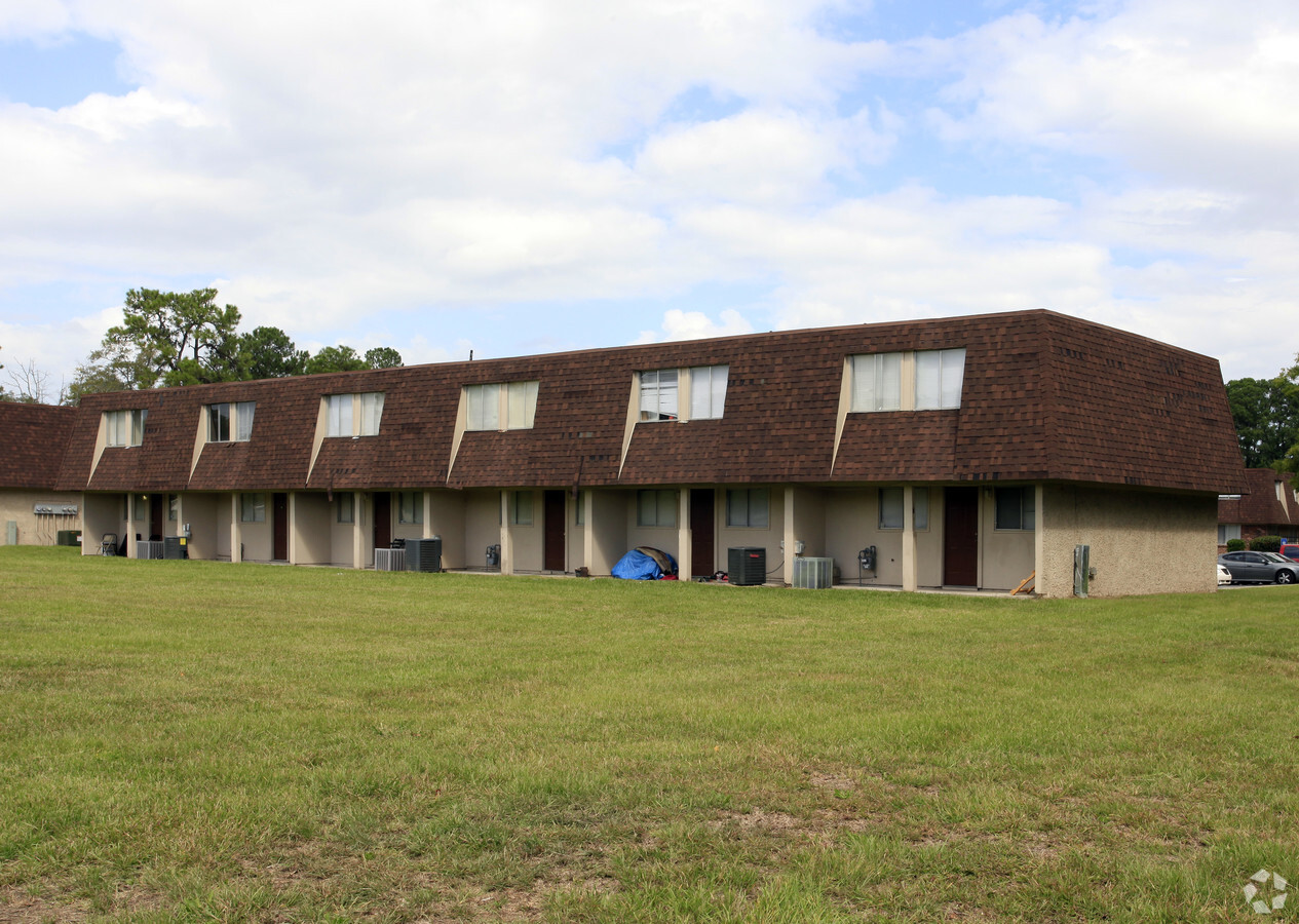 Photo - Westlake Apartments