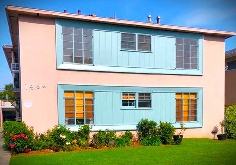 Building Photo - 1466 S Sherbourne Dr Unit 6