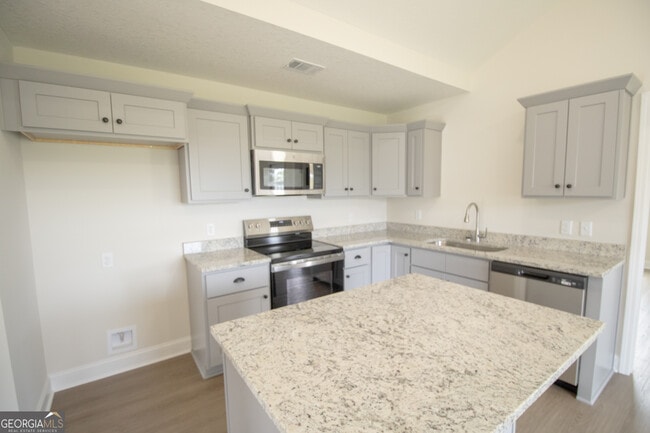 Photo - 114 Enclave Ct