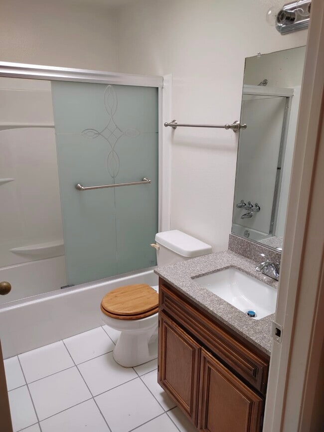 Photo - 11825 Courtleigh Dr