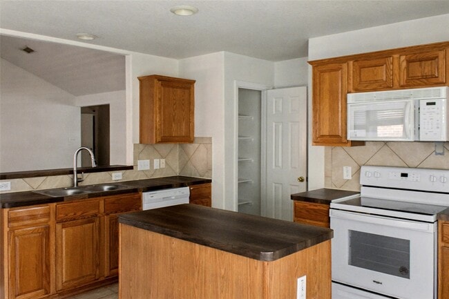 Photo - 3314 Falcon Trail Dr