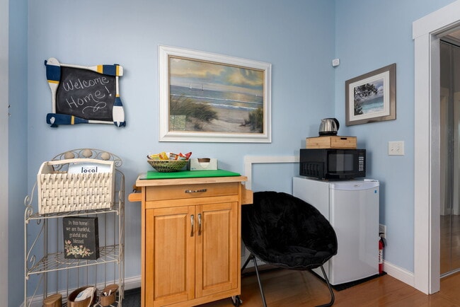 Photo - 211 Lewis Dr