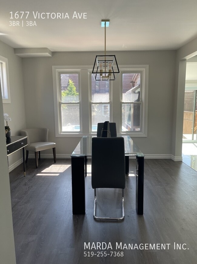 Photo - BEAUTIFUL 3 BED/ 2.5 BATH w/ POOL ON VICTORIA!