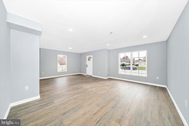 Photo - 17410 Gay St