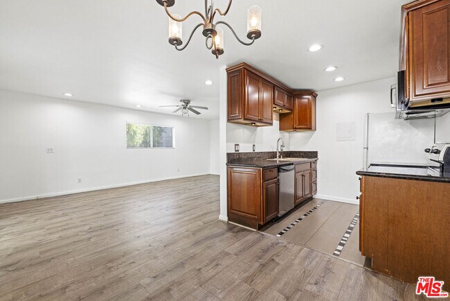 10757 Hortense St Unit 303