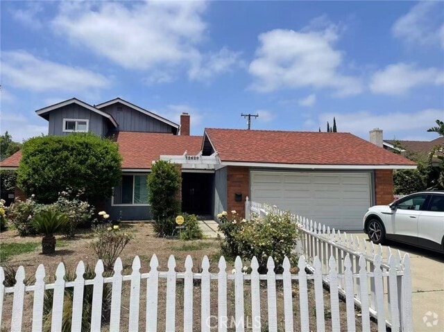 Building Photo - 12624 Kellogg Ave Rental