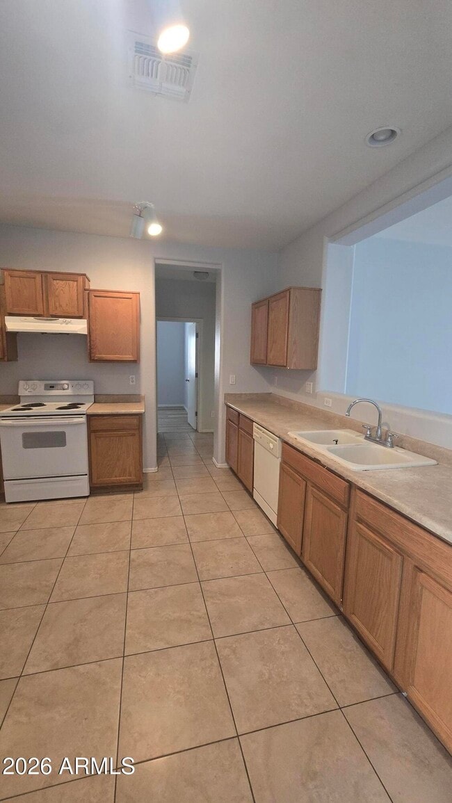 5235 W Glass Ln