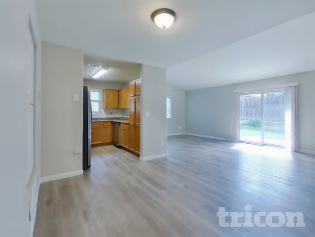 Photo - 5121 W 11th Street Rd
