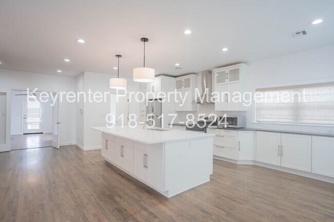 Photo - Midtown Tulsa | 4 Bed | 2 Bath | 2,010 SQFT