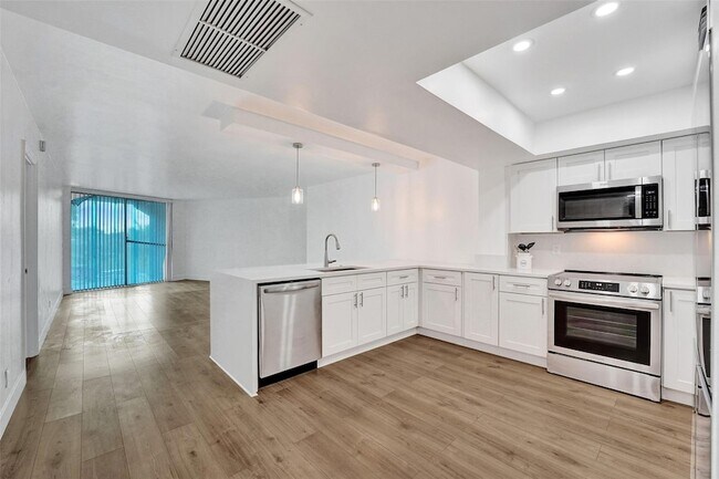 Photo - 3900 N Hills Dr Condo Unit 201