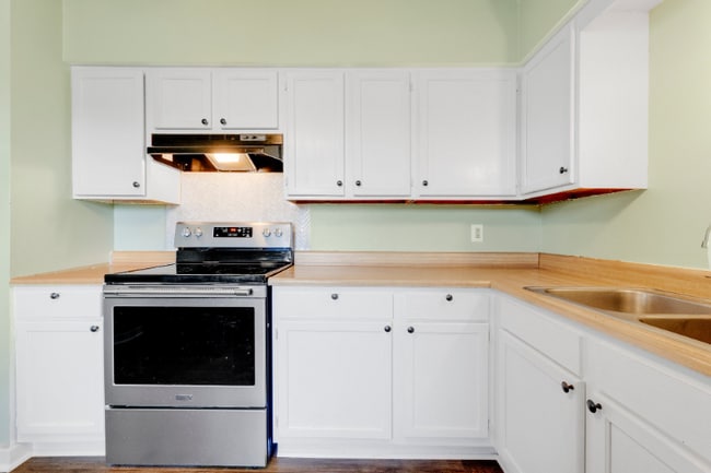 Photo - 14 Holden Rd