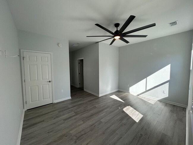 Photo - 2022 Trimble Rd Unit C