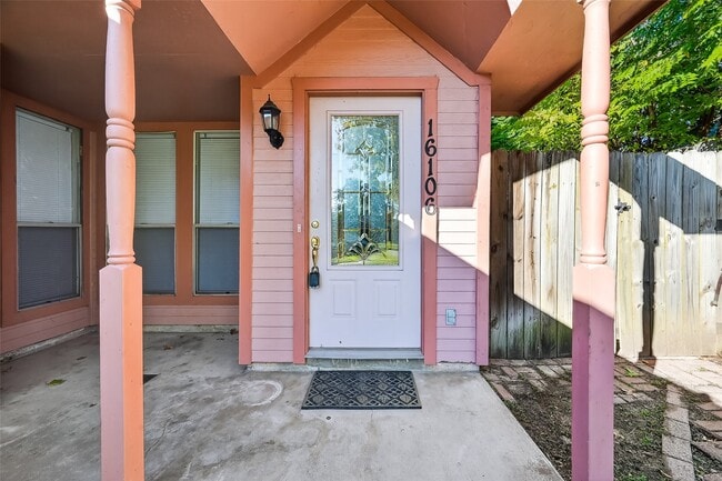 Photo - 16106 Barbarossa Dr