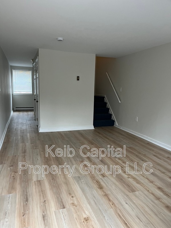 Building Photo - 90-92 Ford Street Unit Apt 8