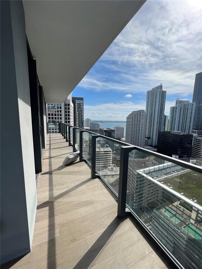 Photo - 68 SE 6th St Unit 2302