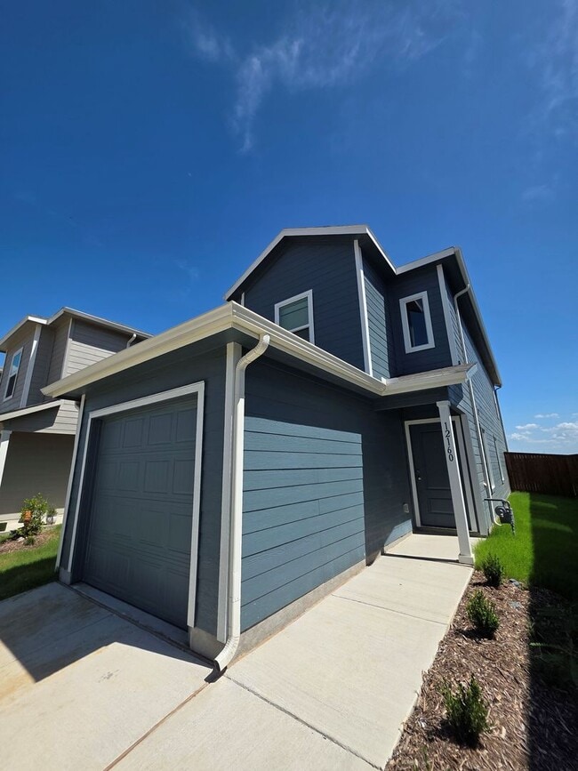 Photo - Stunning New Construction in Foree Ranch –...
