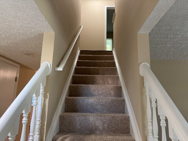 Photo - 7726 Farmsbury Dr