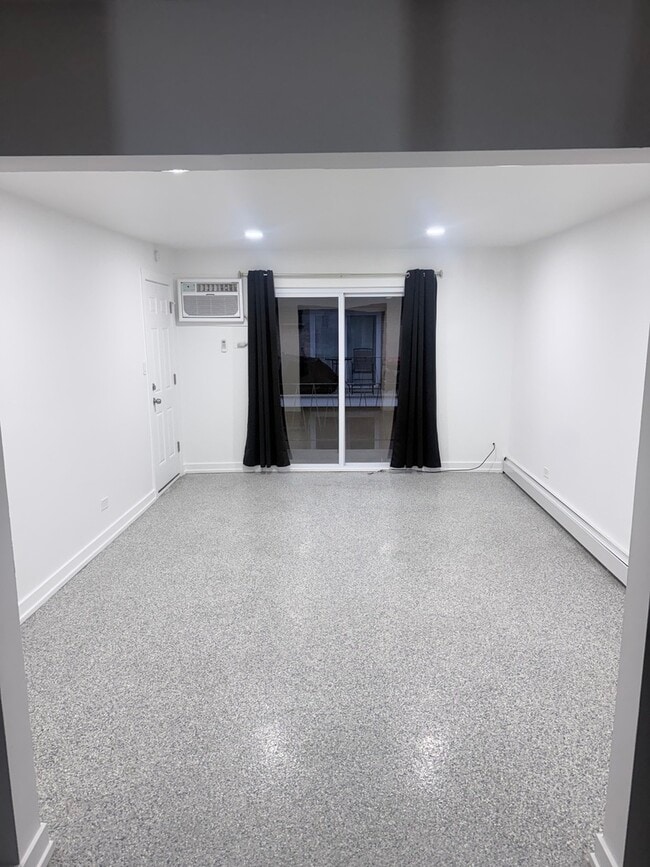 Photo - 6003 W 35th St